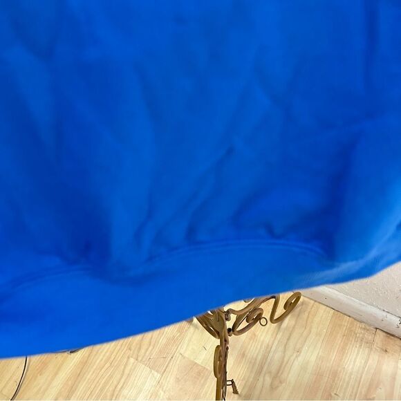 Looney Tunes Women's Blue Crewneck "Thats All Folks" Sweatshirt Size M - Picture 3 of 5